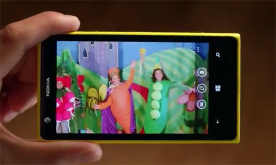 诺基亚发布Lumia 1020新广告 嘲笑苹果用户