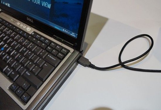 笔记本或可通过USB口供电 有望和手机共用电源
