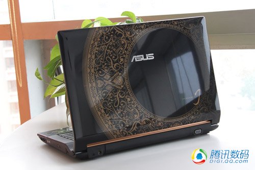 華碩周杰倫本評測 性能出眾藝術氣息濃