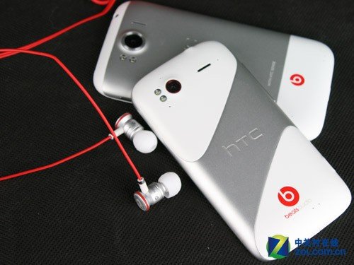 ��һ������� HTC Sensation XE/XL�Ա�