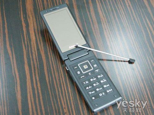 大器经典双卡商务机 三星B7732售价3380元