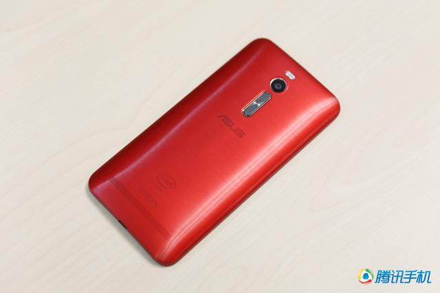 华硕ZenFone 2评测：有突破，也有不足