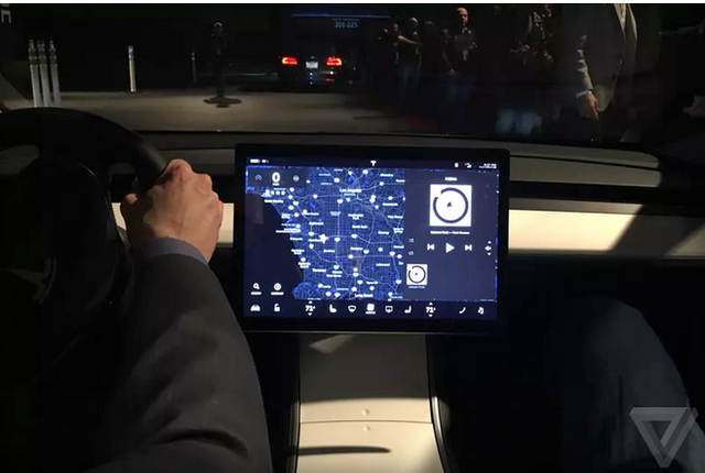 为何特斯拉Model 3仪表板如此独特?