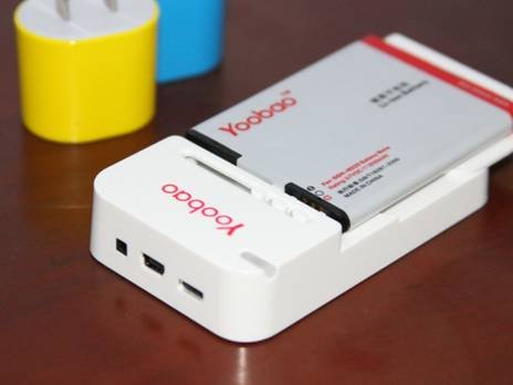 最聪明的缤纷万能充 羽博手机电池解决方案评