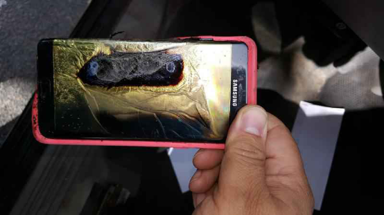 Note 7又着火了 这次居然是召回之后的新产品