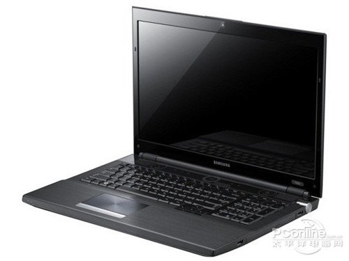 三星17.3寸怪兽级笔记本 德国游戏展亮相