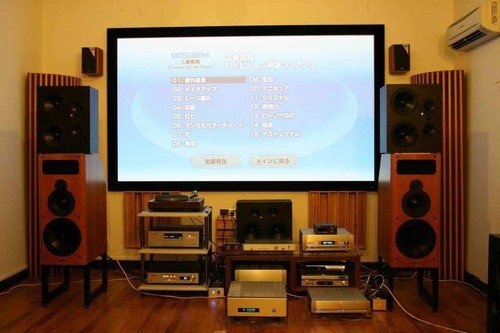 花2万买投影+家庭影院真是未来主流?