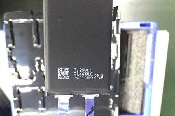苹果要急哭了 iPhone 7四色真机谍照首次曝光