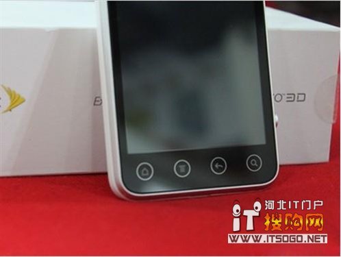 时尚手机 白色HTC G17 EVO 3D售2350!