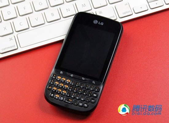 全键盘android智能手机 lg c660评测