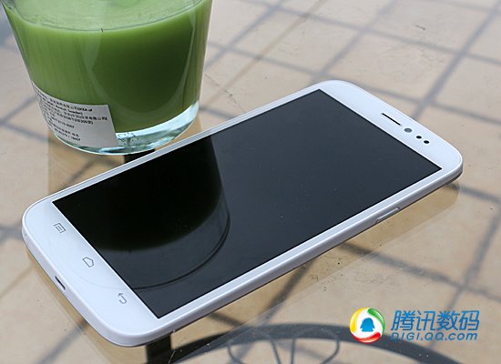 Maxon X3评测:5.7英寸1300万像素的韩系手机