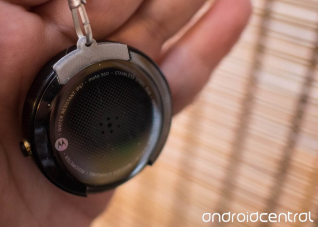 3D打印转接器让Moto 360变身高颜值怀表