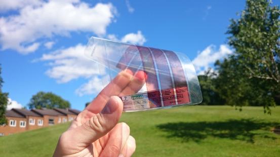 研究者模仿飞蛾眼制作出室内太阳能板
