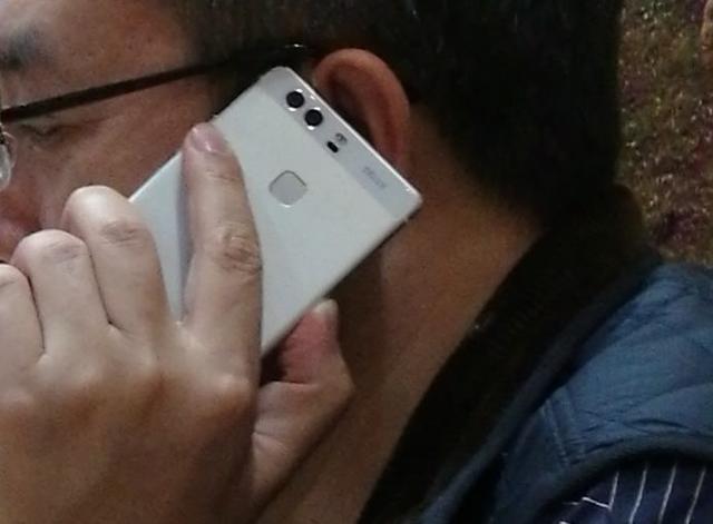 华为P9真机现身 后置双摄像头没跑了