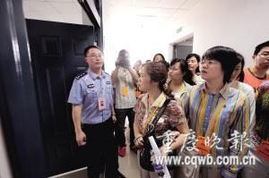 探秘高考阅卷场 重庆满分卷零分卷都将核查 探秘高考阅卷场 重庆满分卷零分卷都将核查