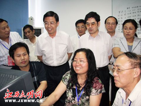 江西6月23日公布高考成绩 一道题目两人评分 江西6月23日公布高考成绩 一道题目两人评分