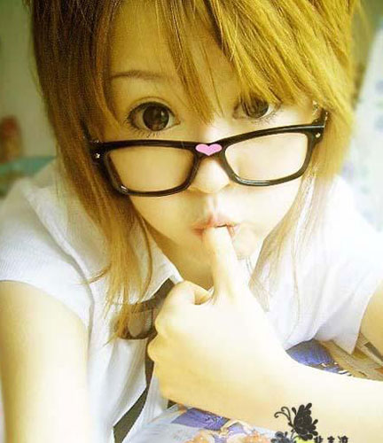90后<em>美少女眼睛大的</em>离奇图