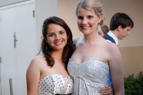 留学视角:美国or俄罗斯高中女孩谁更疯狂_出国