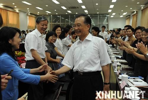 60年教育辉煌:精锐教师队伍助高教跨越发展_新