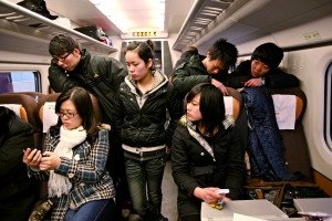 东北赴北京列车晚点致多名学生错过艺考（组图）