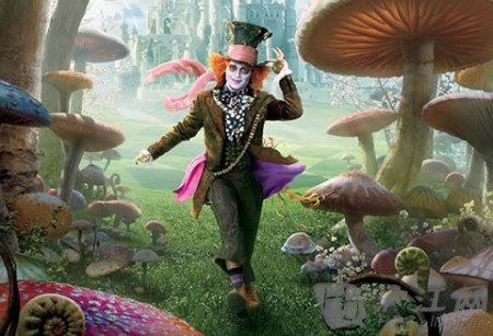 爱丽丝漫游奇境:强尼戴普教你帽子戏法