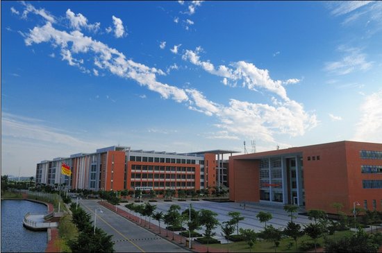 华工广州学院启动"2012年就业指导服务月"