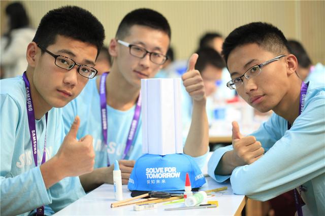 科技迸发青年创新力终极菁英团北京校园禁毒对决中小学手抄报图片