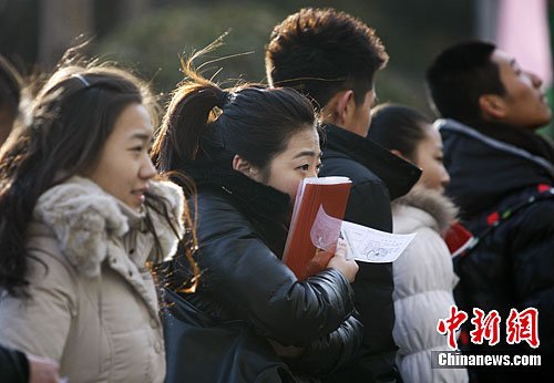北京最冷元宵节艺考类考生等待考试