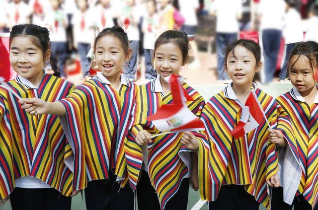 Сѧ�����롰һ��һ·���Ѽҹ��黳��������