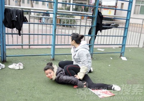 直击四川艺考音乐类专业面试现场(图)