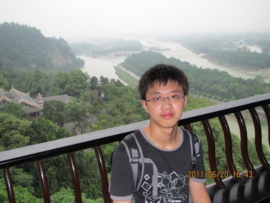 2011年重庆高考理科状元出炉 来自重庆八中