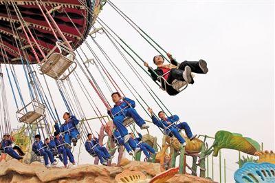 ����ƹ�����ѧ��ÿ�¿�֧���㻨Ǯƽ��365Ԫ