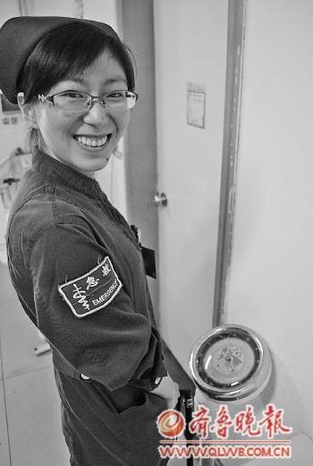 安义二中<em>非法</em>图书高价卖学生 举报老师被殴打