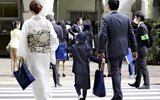 日本“阿玛尼小学”迎开学礼