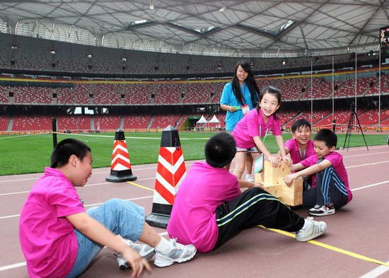 玩转数学:首届“鸟巢杯”青少年智力运动会举行