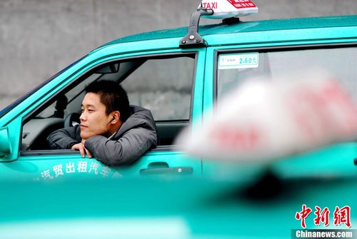 “闰年虫”咬瘫广州上千出租车