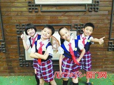 "厦门第一季最美校服"亮相 八学校各展风采