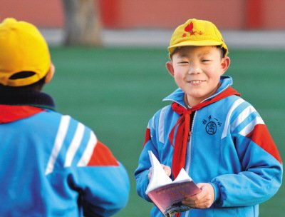 代表委员谈GDP增速目标调降 教育支出有保证