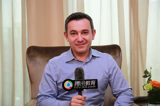 专访查尔斯达尔文大学副校长：能帮助他人实现梦想，这就是从事教育工作真正的力量所在