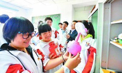 中学生合伙人?中学“交换商店”悄然开张