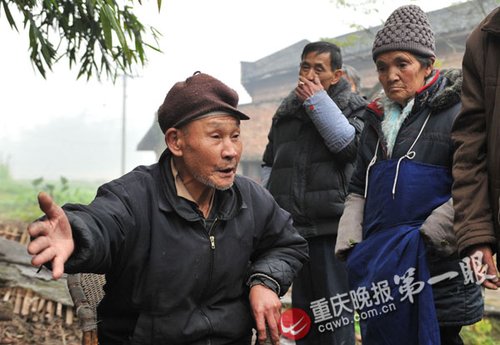 捡垃圾供养女21年 去世后养女留下八百元离去