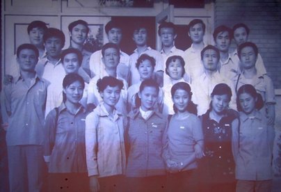 罕见老<em>照片</em>揭示<em>姜文</em>成长之路 组图_教育_腾讯