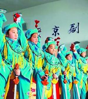 代表委员探讨“学生减负”:表面是教育问题,实则是社会问题