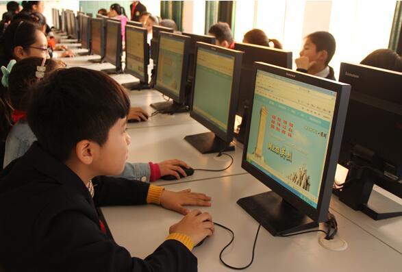 接入信息化重庆中小学互联网教育率今年将超8传说武斗派最强莫之花玛丽小学生图片