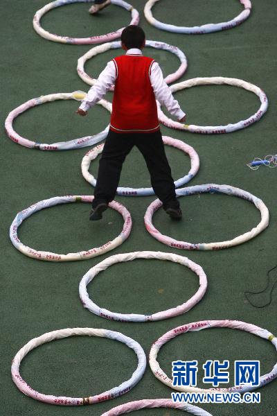 四川遂宁学校改革大课间操 组图