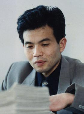 浅谈如何做一名合格的高完中校长