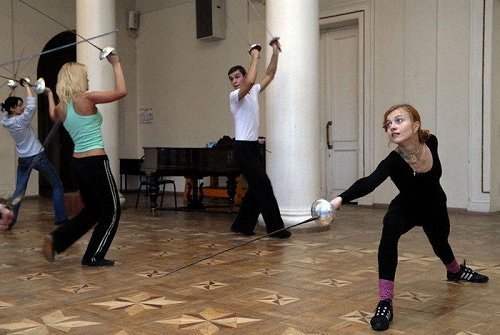 <em>俄罗斯</em>美女<em>艺术</em>生们的入学考试组图_教育_腾