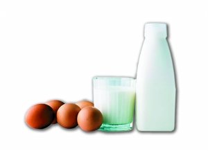 重庆财政支持 每天为贫困生免费供牛奶或鸡蛋