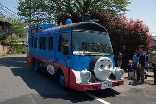 组图:日本幼稚园的卡哇伊校车
