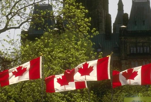 加拿大留学生增加11% 三成国际生来自中国